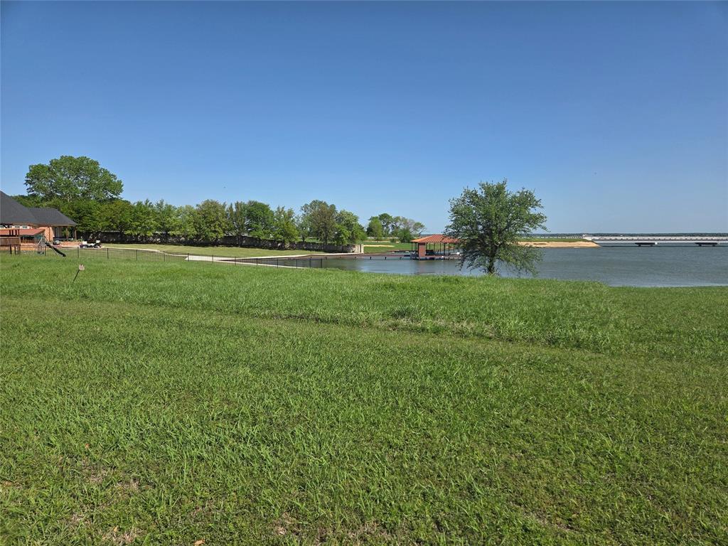 White Rock Sub - Land