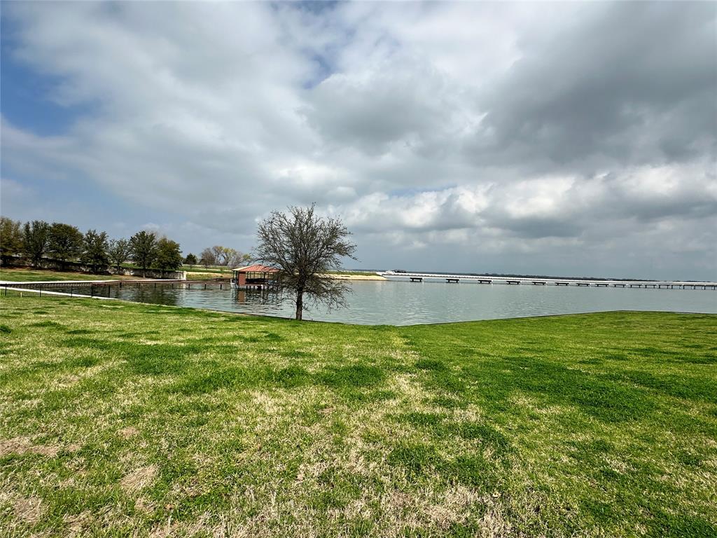 White Rock Sub - Land