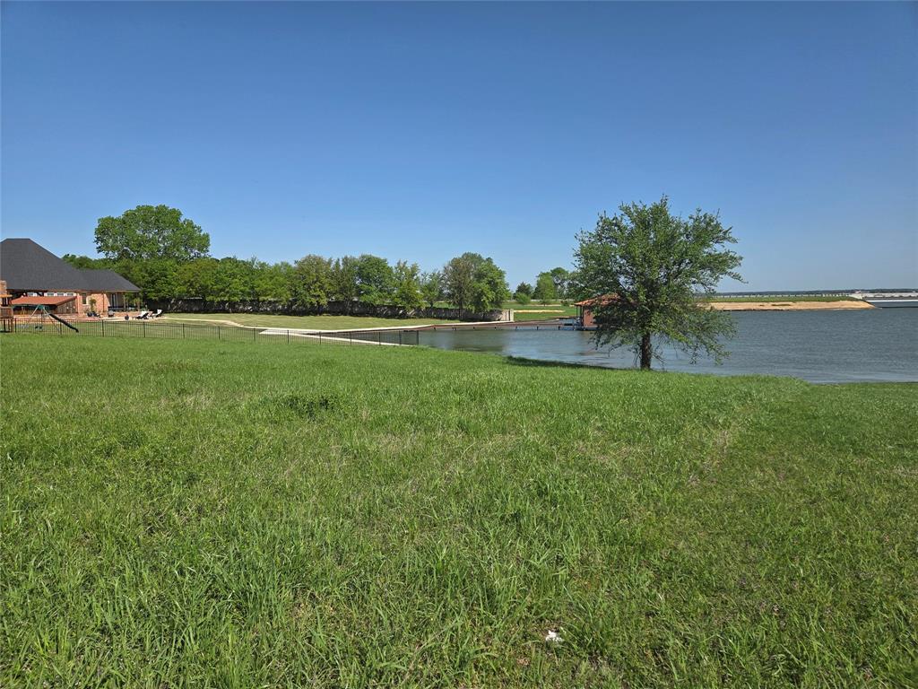 White Rock Sub - Land