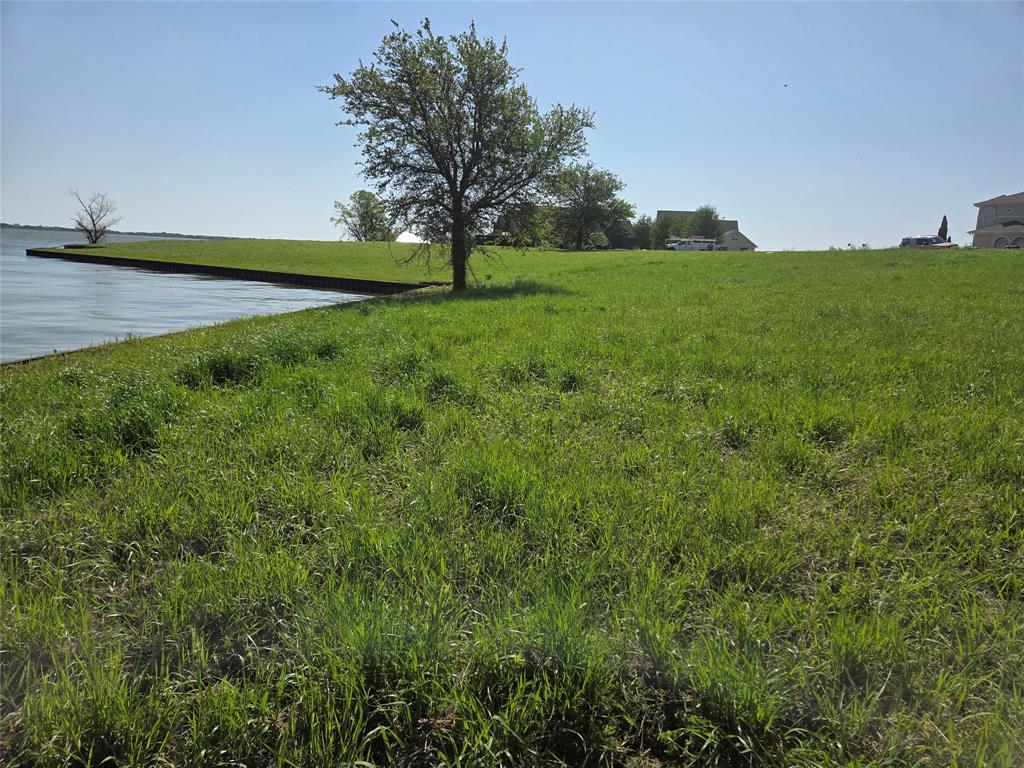 White Rock Sub - Land