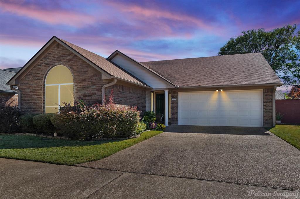 Apple Tree - Residential