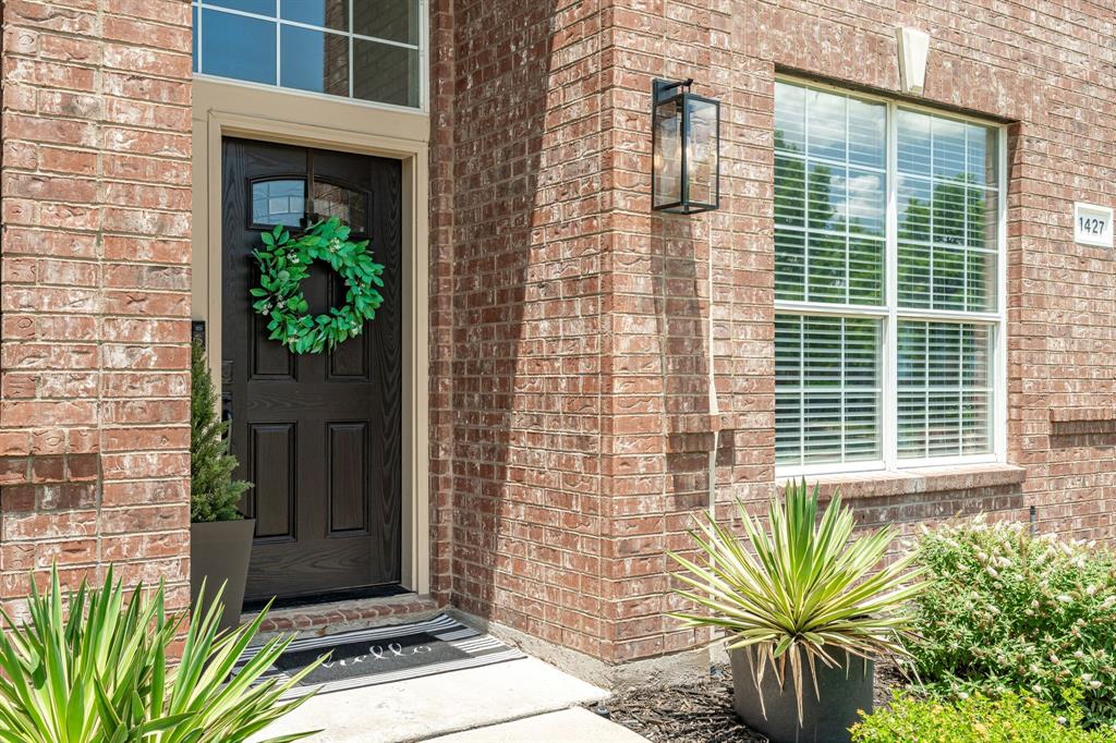 1427 Fieldstone Drive