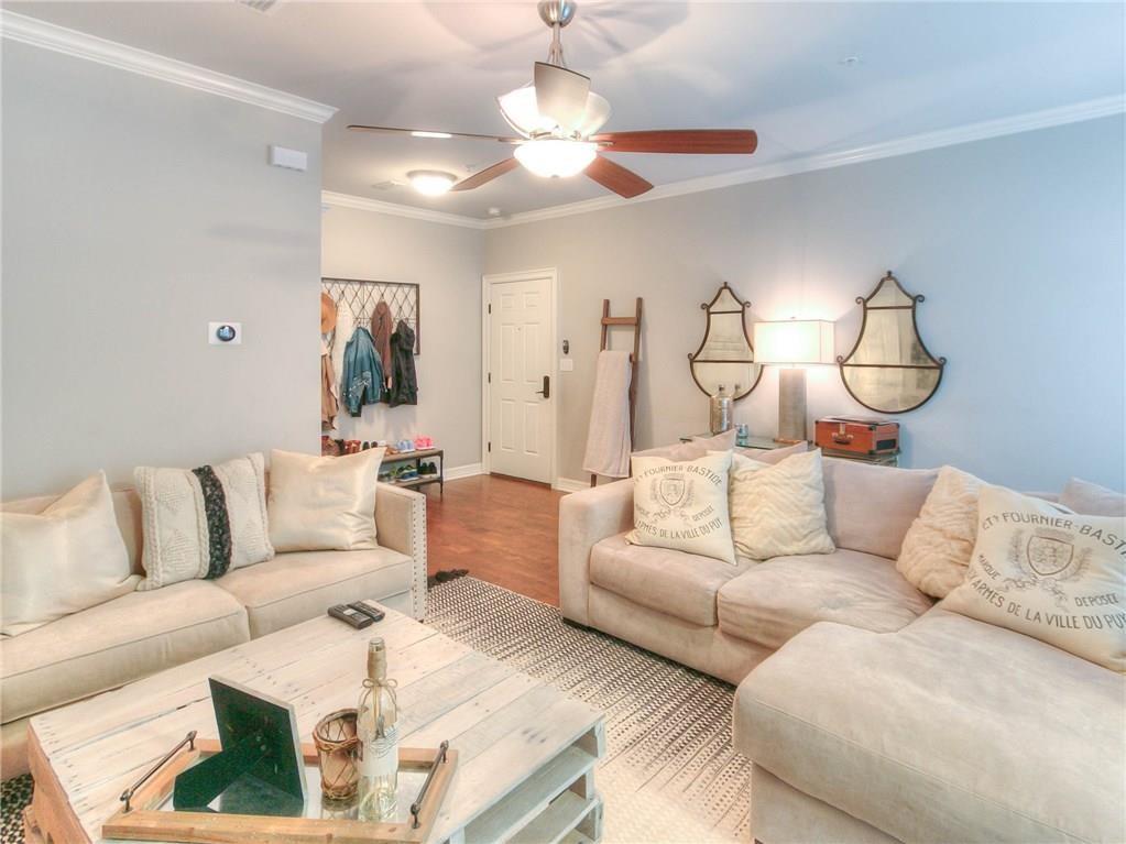 3100 Fairfield Avenue 4D