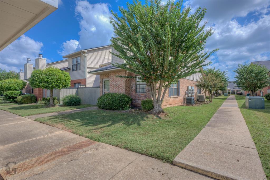 Carriage Quarters Glen Acres P - Residential