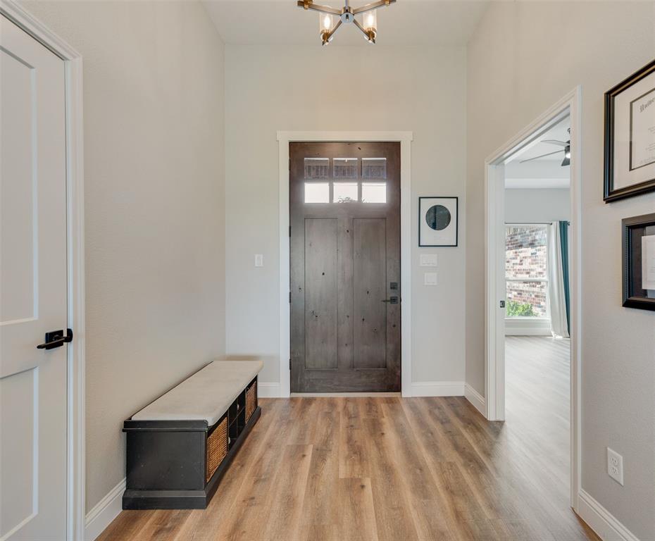 1044 Encino Court
