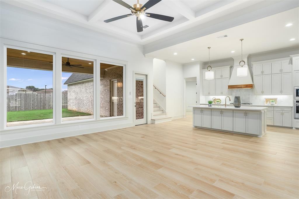 Bossier City, Louisiana 71111, United States, 4 Bedrooms Bedrooms, ,4 BathroomsBathrooms,Residential,Active,85077