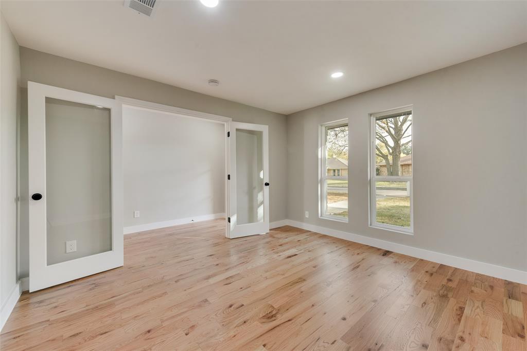 2921 Dartmouth Drive