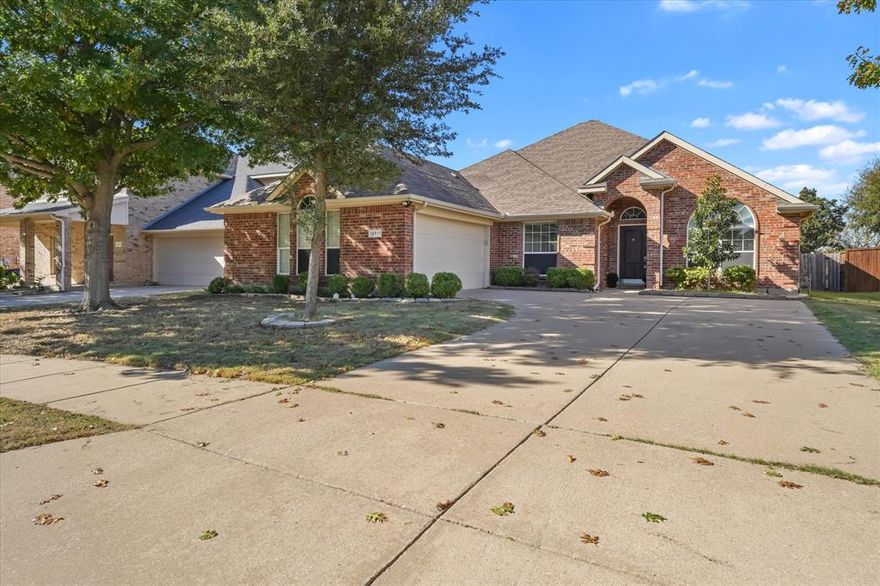 Beautifully maintained single-story home in Panther Creek, ideally positioned on an east-facing lot. This 4-bed, 2-bath residence welcomes you with an open, airy layout and a spacious living area anchored by wide sightlines, abundant natural light, and a cozy floor-to-ceiling brick fireplace.
The kitchen flows seamlessly into the living and dining spaces, offering plenty of room for gathering. The expansive primary suite stands apart with room for a sitting area, or extra furniture. 
Throughout the home, you’ll find hardwood or ceramic tile flooring -no carpet-, providing durability, low maintenance, and a polished feel. Secondary bedrooms are well-sized and flexible for guests, hobbies, or work-from-home needs. Don't miss the upgraded touches, such as, paneled doors throughout and arched entryways.
Outside, the east-facing orientation brings gentle morning sun to the front and cool, comfortable evenings to the backyard—ideal for outdoor dining or play. Located in a highly sought-after Frisco community with TOP-rated schools. The community has two spacious adult pools and a fun splash pool for younger residents to enjoy. It is adorned with multiple scenic greenbelts and serene ponds, creating a picturesque and tranquil environment for all to relish. The near-by fields at Tyler & Honey Grove belong to the City of Frisco and serve as a spacious Community Park, much like Warren Park. This park boasts soccer and ball fields, tracks, a skate park, basketball courts, ample parking, and abundant verdant areas. 
With close proximity to shopping, dining, and all of the amazing things Frisco has to offer,  this home is priced to sell and ready for immediate move-in. A standout opportunity in Panther Creek—don’t miss it! 
A 3-D walk-through video can be accessed by clicking the virtual tour tab. Ask about the 2-year rate buydown and refi program offered by preferred lender.