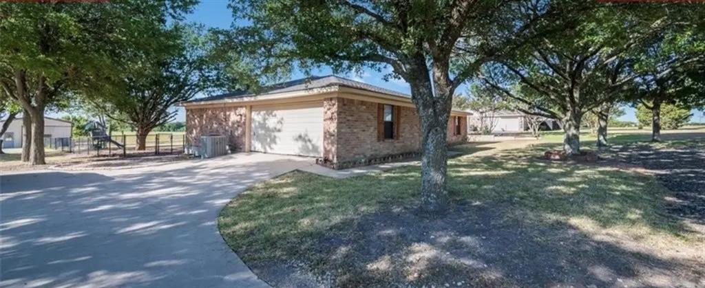3517 W Moonlight Drive