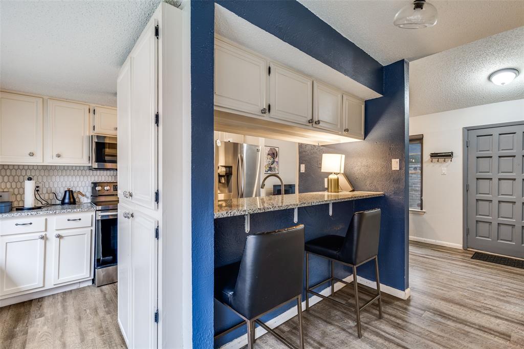 Park Lane Place Twnhm Condo - Residential