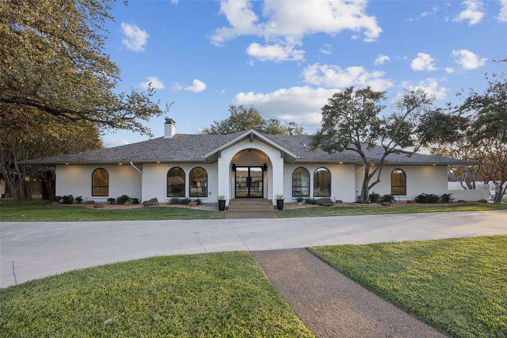 4408 Forest Bend