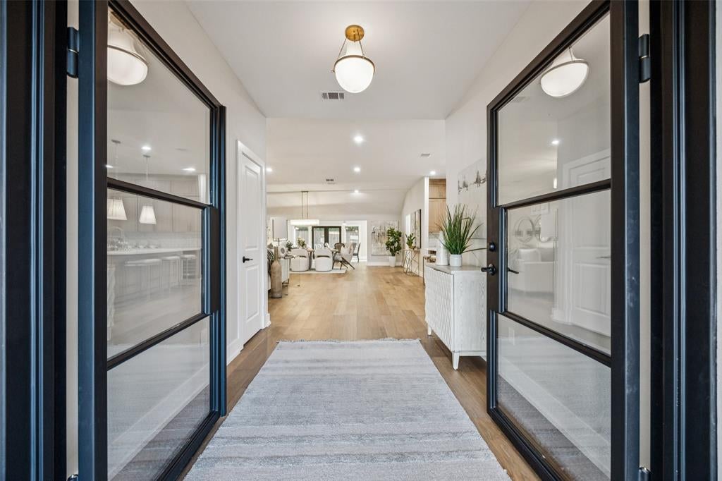 4408 Forest Bend