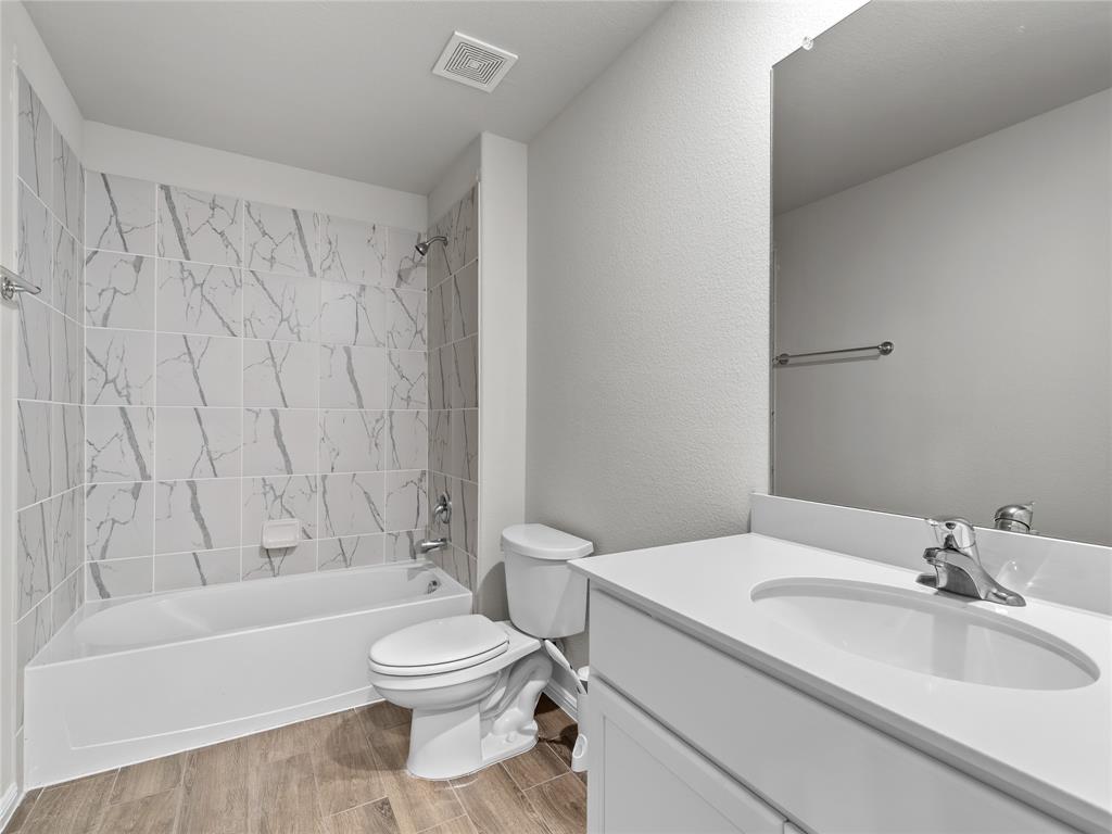 PRAIRIE RIDGE - Residential Lease