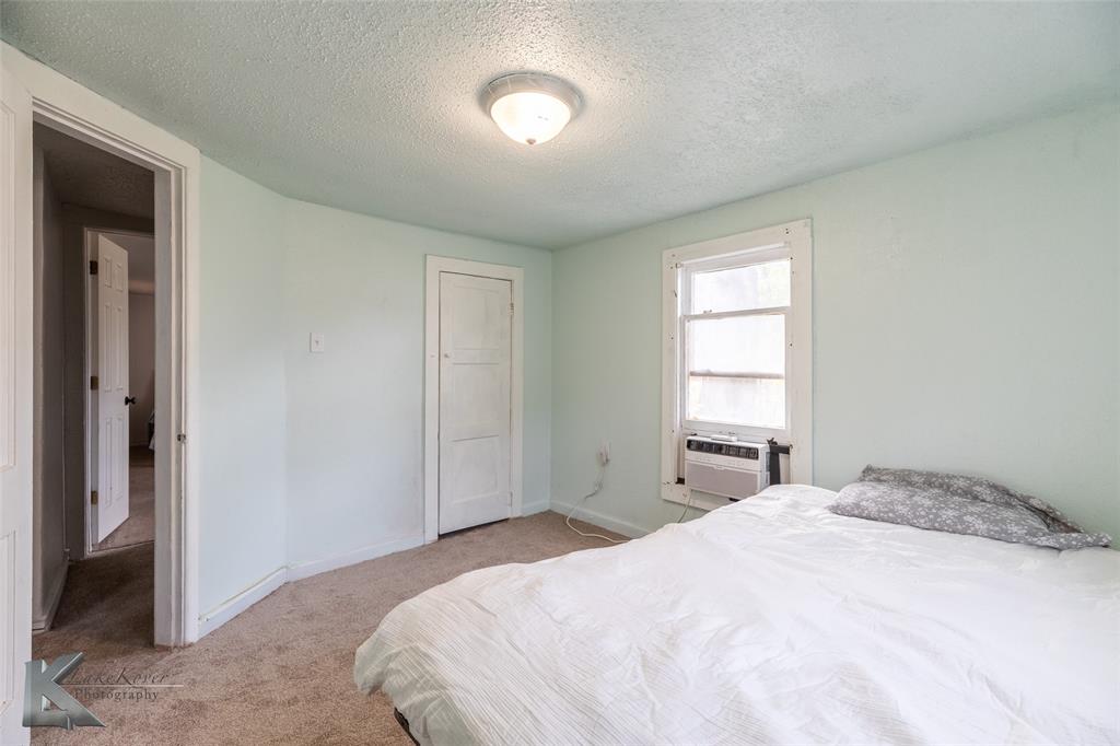 SAYLES FP(E OF WILLIS),AE POOL,OLA EPLEY,HILLBURN - Residential Lease