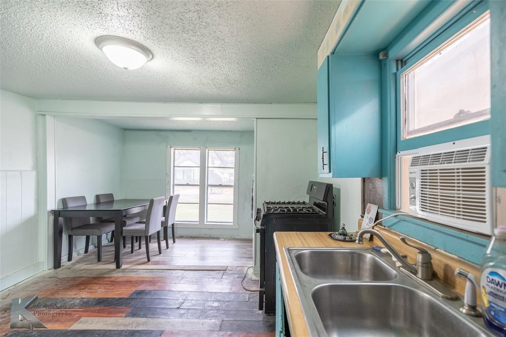 SAYLES FP(E OF WILLIS),AE POOL,OLA EPLEY,HILLBURN - Residential Lease