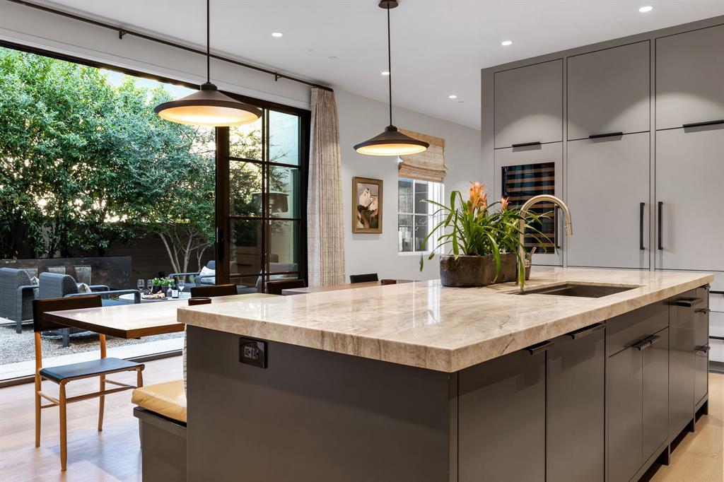 HIGHLAND PARK 4TH INST - Residential