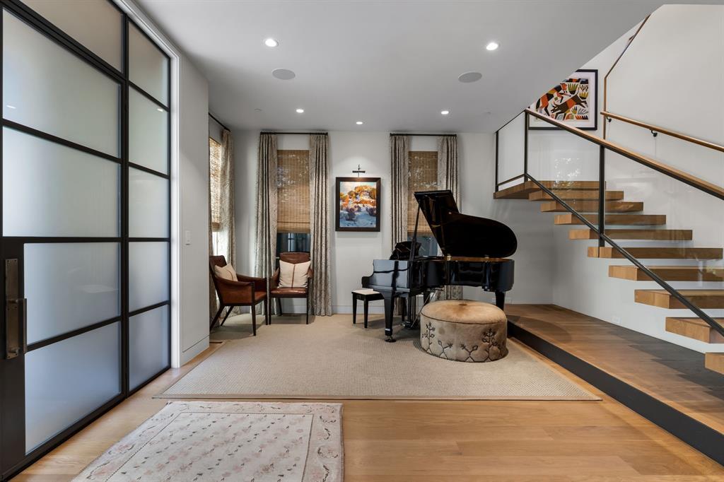 HIGHLAND PARK 4TH INST - Residential