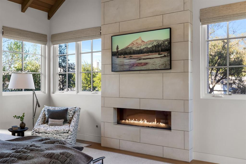 HIGHLAND PARK 4TH INST - Residential