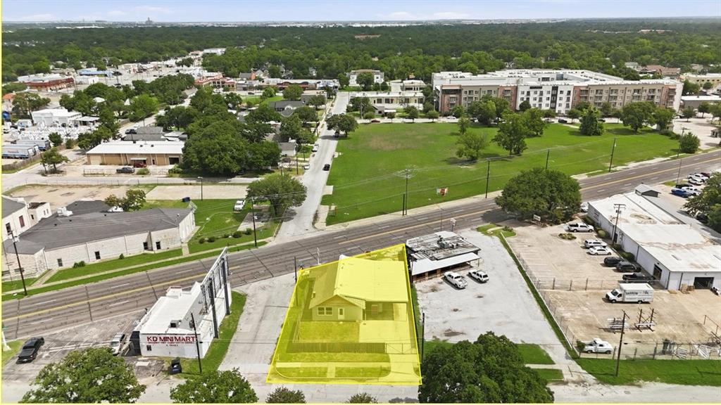 2800 E Belknap