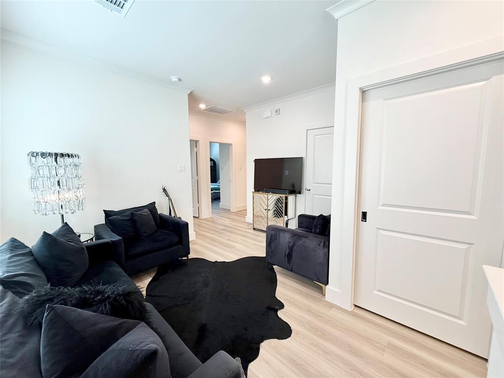 Airlawn Homes Add - Residential Lease