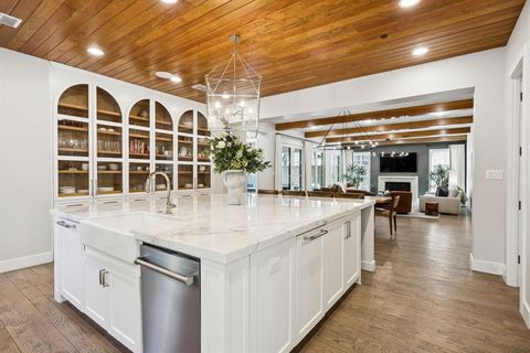 Tiny photo for 3548 McFarlin Boulevard, University Park, TX 75205 (MLS # 21052398)