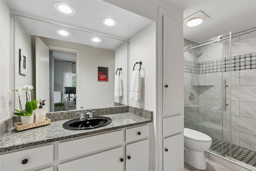 Park Place Twnhms Condo - Residential