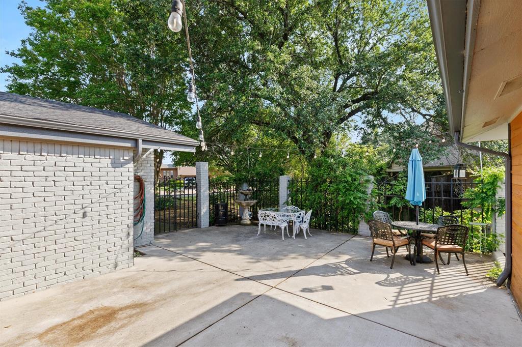 326 Columbia Drive