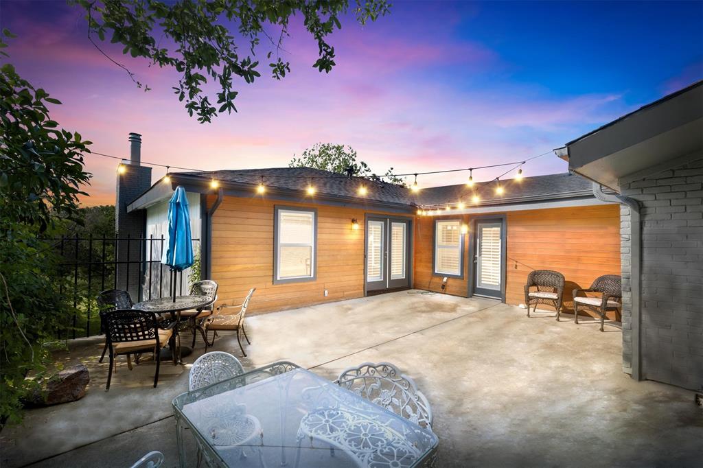 326 Columbia Drive