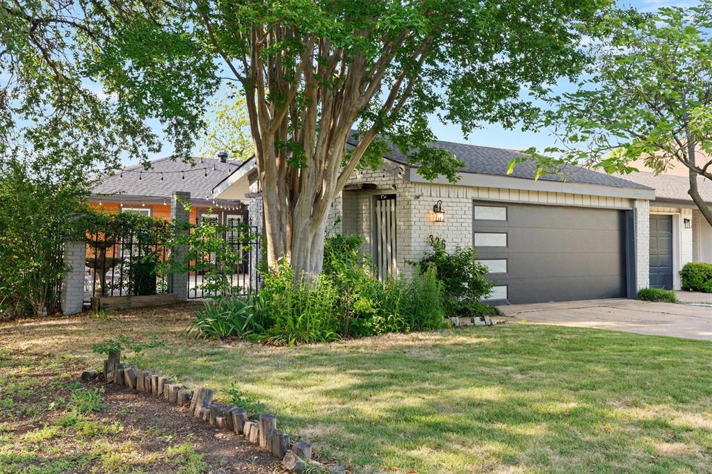 326 Columbia Drive
