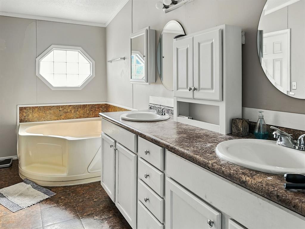 G CARPENTER 5.79 AC - Residential