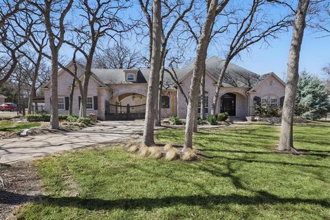 1014 Oak Tree Drive Fort Worth TX 76140