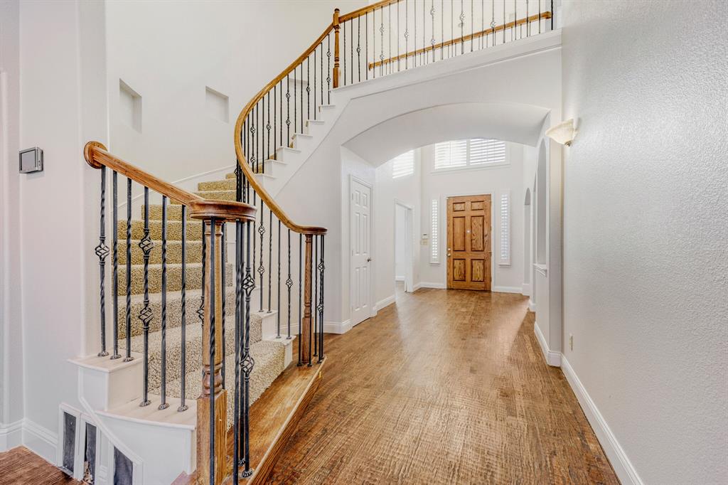 6911 Bradford Estates Drive