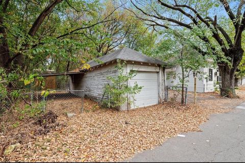 A home in Bonham