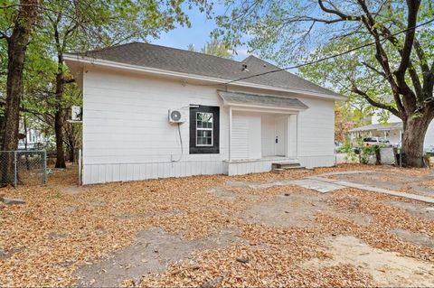 A home in Bonham