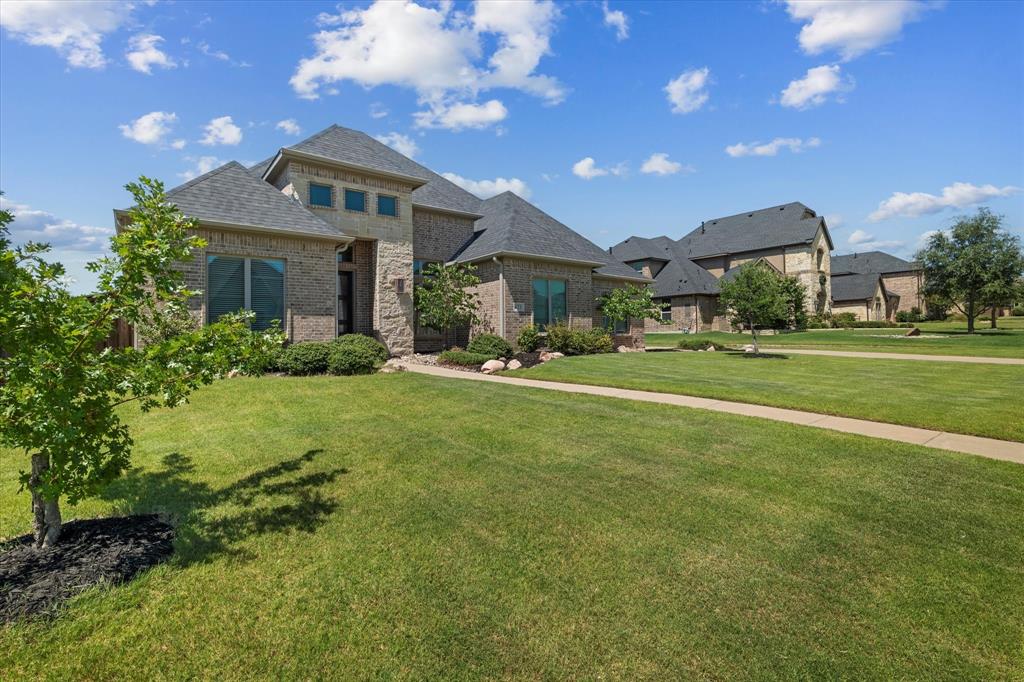 621 Sunbury Lane