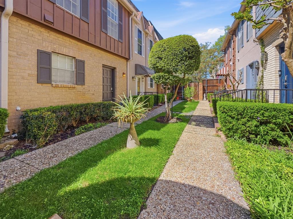 Shelby Condo 2727 - Residential