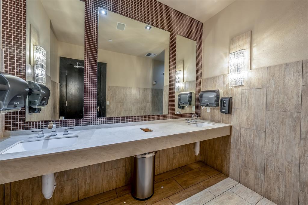 NA - Commercial Sale