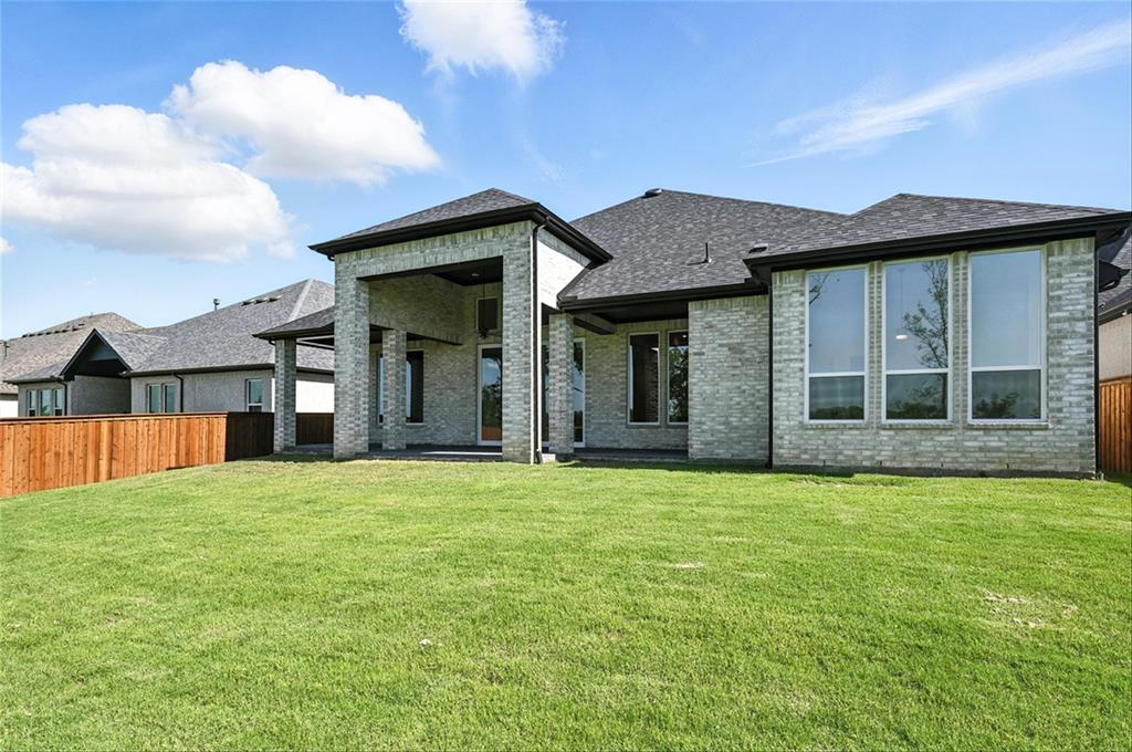 Trinity Falls 70s - Residential