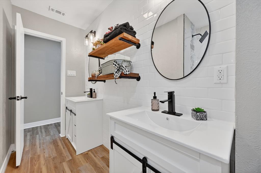 Bruton Terrace - Residential