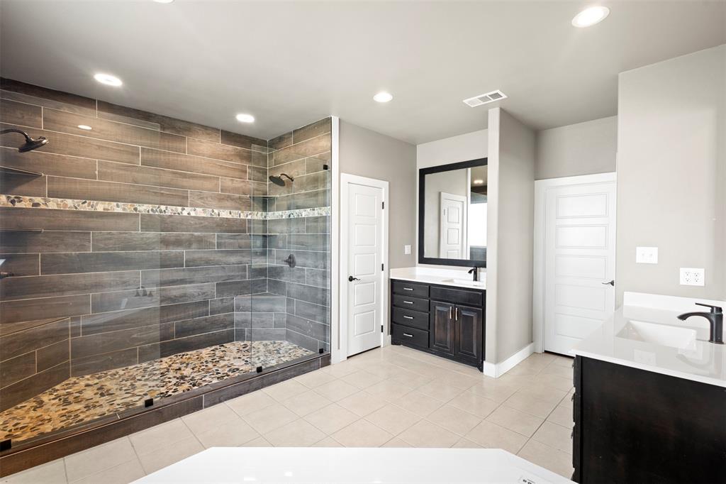 Fredas House Add - Residential