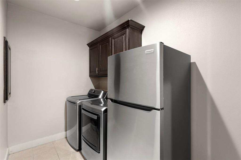 Fredas House Add - Residential