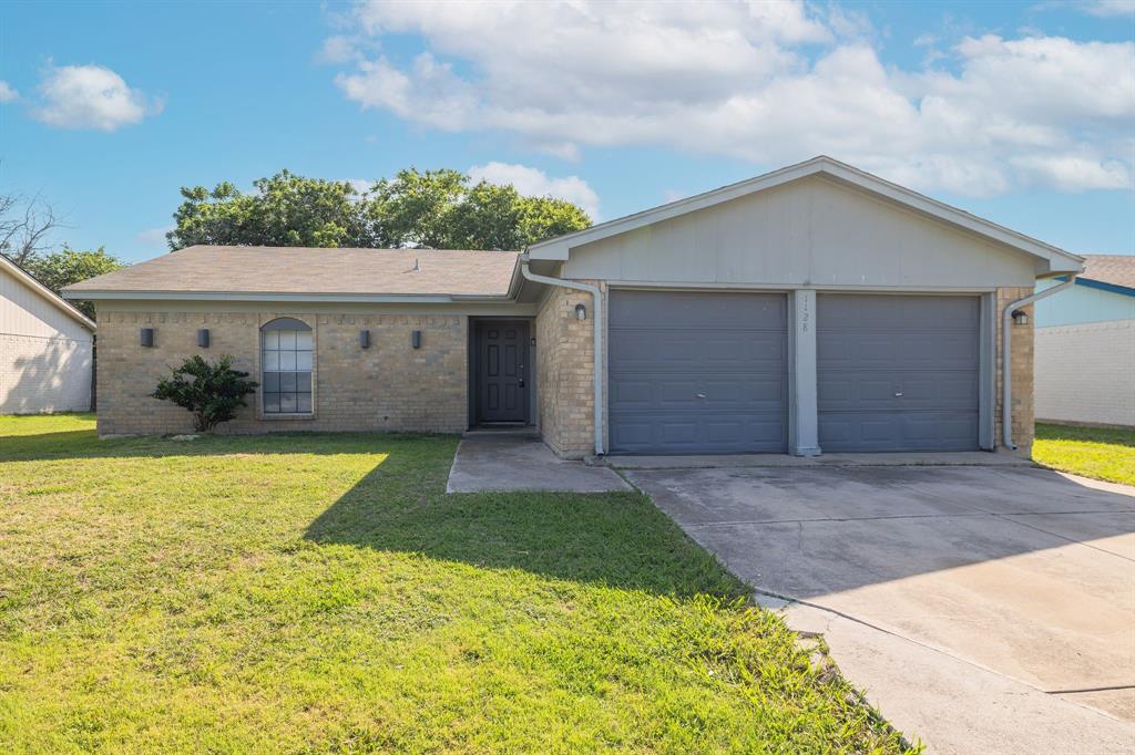 1128 Georgian Road E