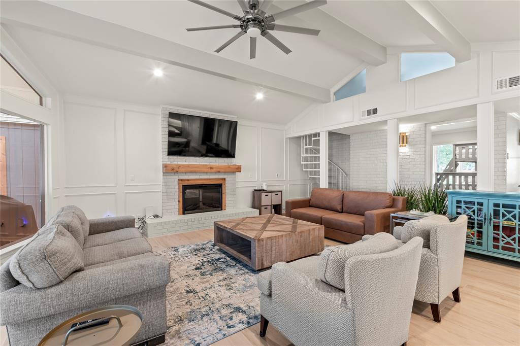 Deer Island Estate - Residential
