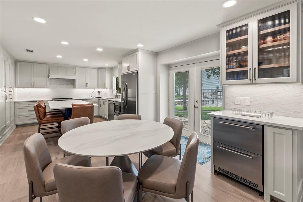 Deer Island Estate - Residential