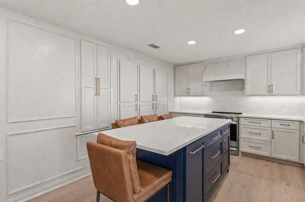 Deer Island Estate - Residential