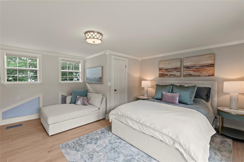 Deer Island Estate - Residential