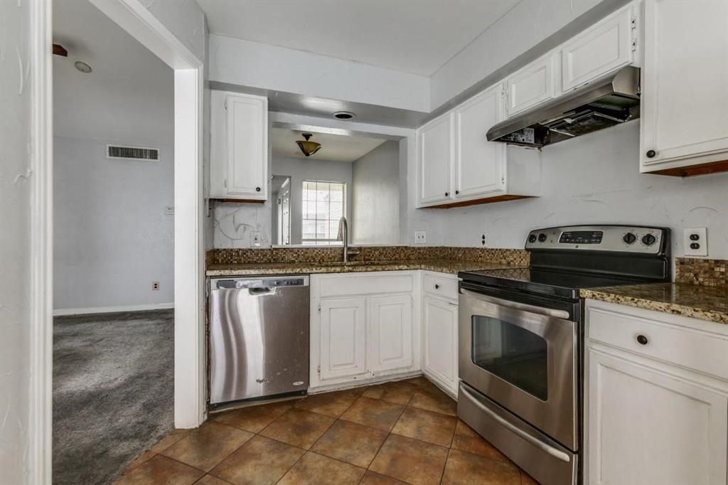 9601 Forest Lane 822