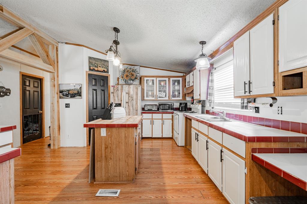 J PING SUR - Residential