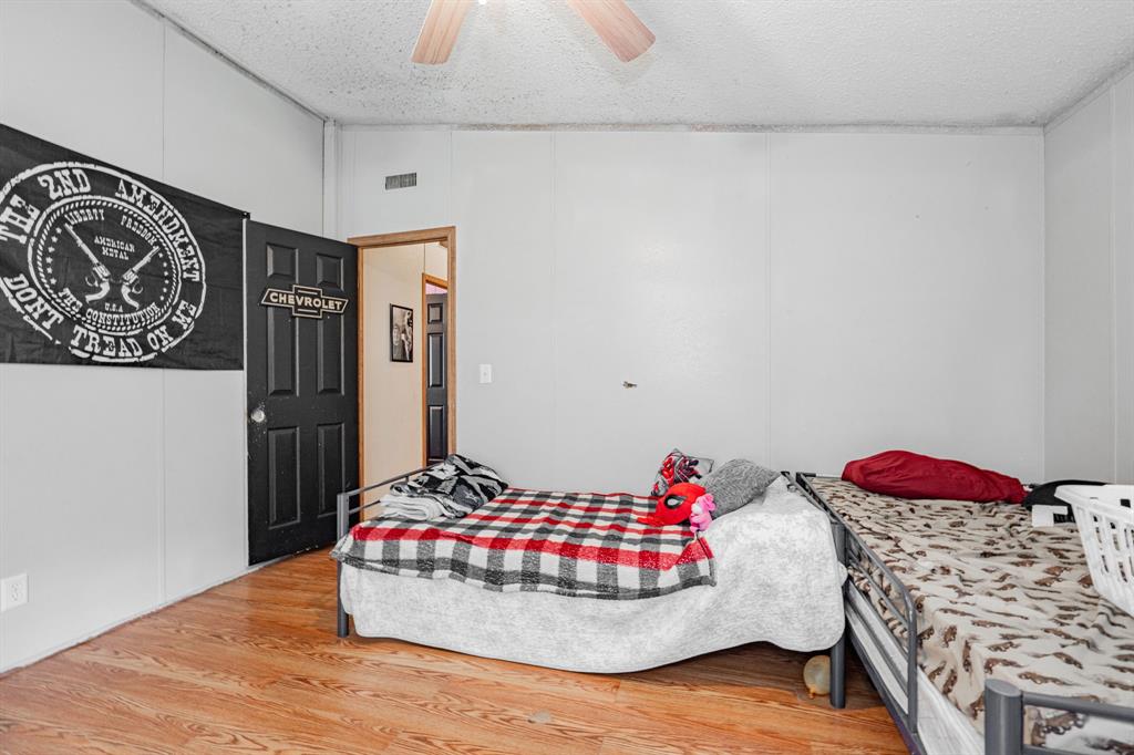 J PING SUR - Residential