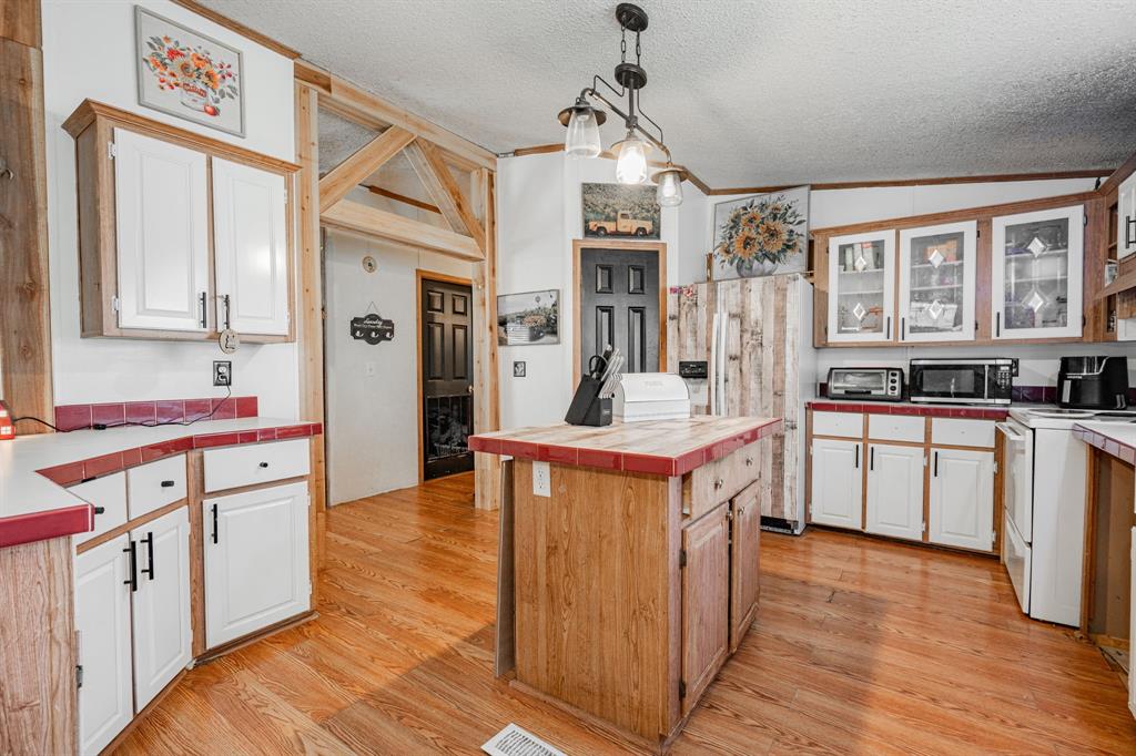 J PING SUR - Residential